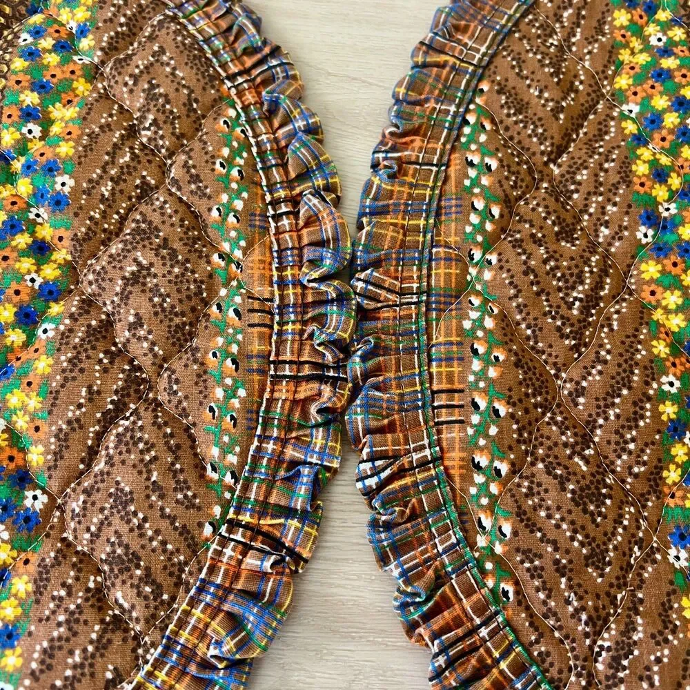 Vintage 70s Set of 4 Quilted Autumn Calico Patchwork Oval Placemats RuffleTrim